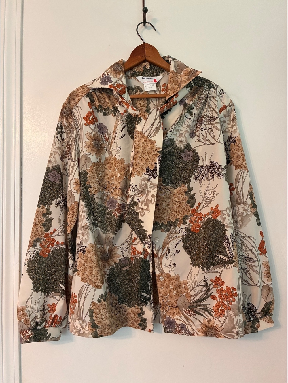 Vintage 70s Lady Arrow Floral Blouse Hydrangea Button Up Size 12
